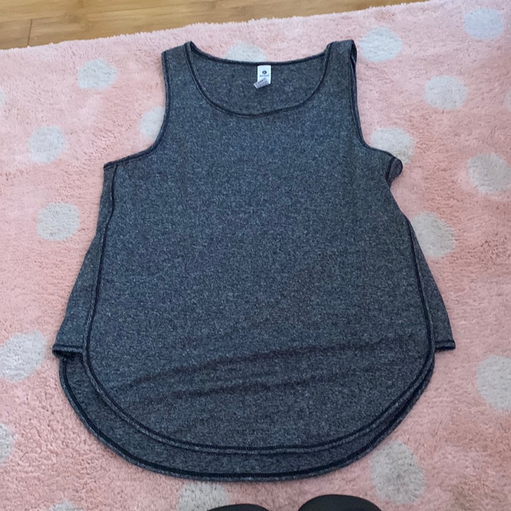 90 degree tank top